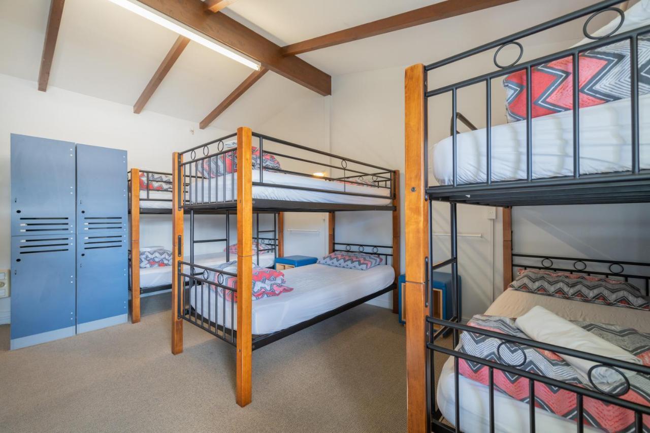 Te Anau Central Backpackers Bagian luar foto